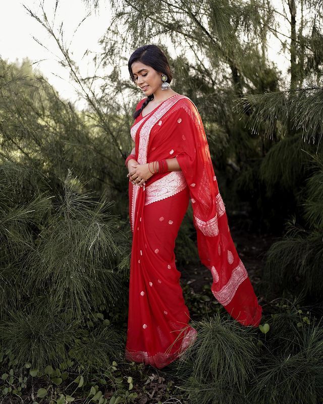 BOLLYWOOD HIT LINEN SOFT SAREE