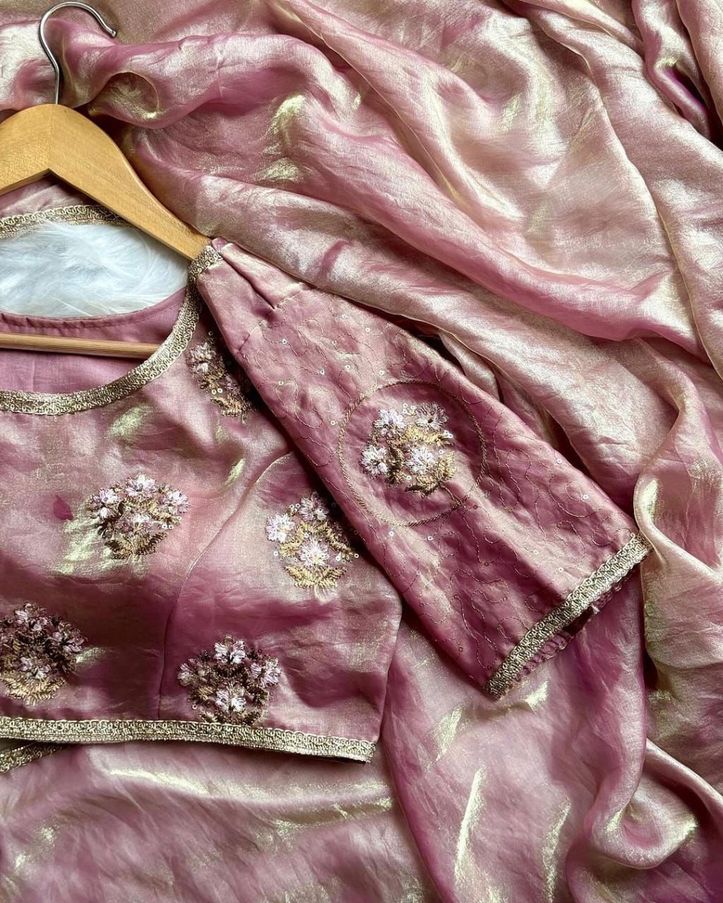 STYLE NEVER END ELEGANT AND PREETY AND HOT SHINING SOFT GOLDEN RICH SAREE