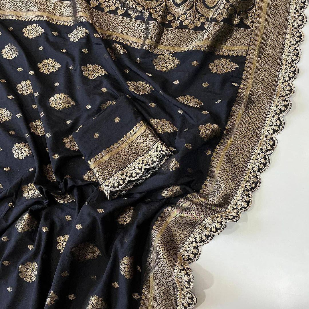 Graceful Designer Saree with Rich Golden Accents