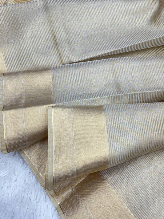 Royal Heritage Saree with Luxurious Fabric & Elegant Borders