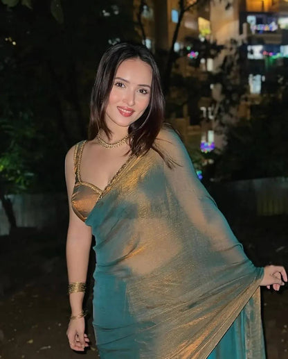 Dual-Hued Chiffon Saree with a Touch of Glam