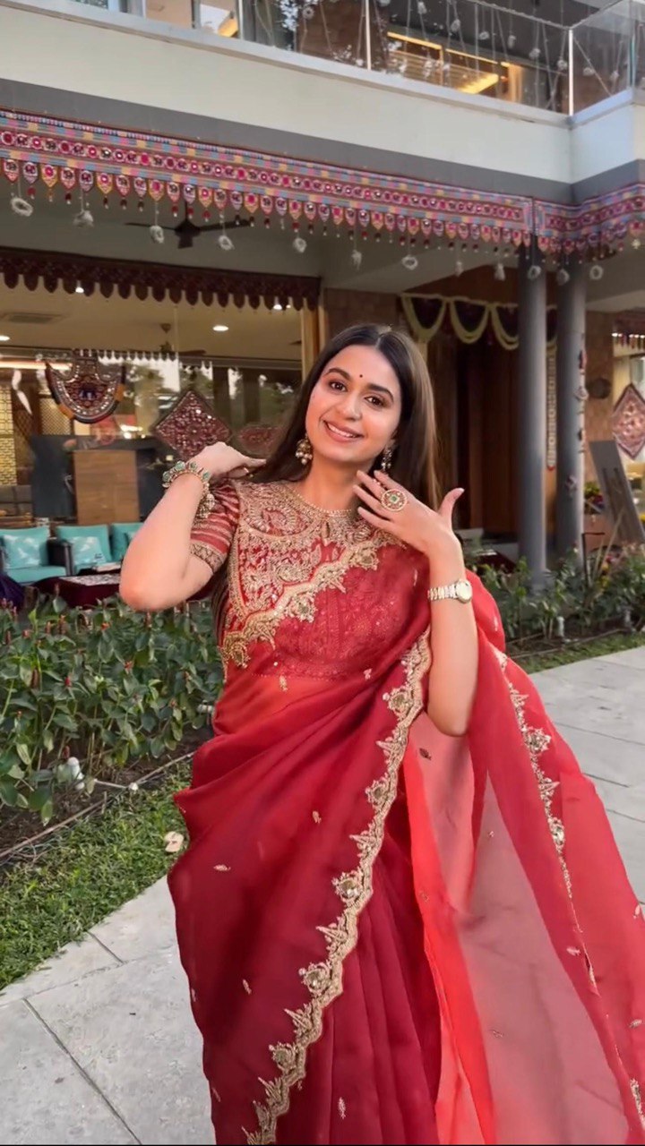 Liecryart Heavy Organza Silk Designer Saree – Thread & Sequence Work with Matching Blouse