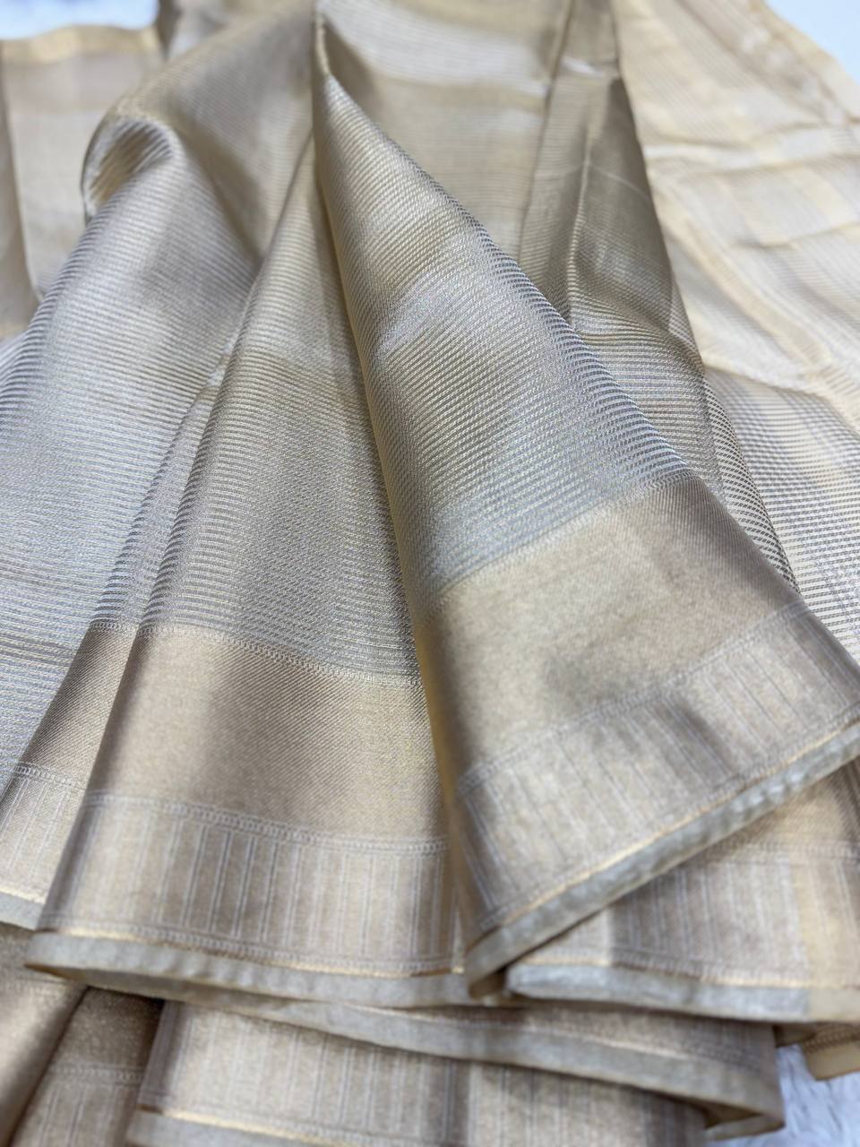 Royal Heritage Saree with Luxurious Fabric & Elegant Borders