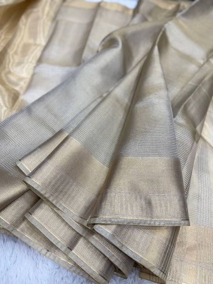 Royal Heritage Saree with Luxurious Fabric & Elegant Borders